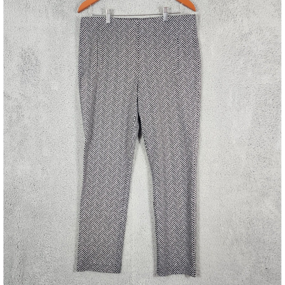 Chico's Women Sz 1.5 (M) Ankle Dress Pants Black White Chevron Comfort Workwear
